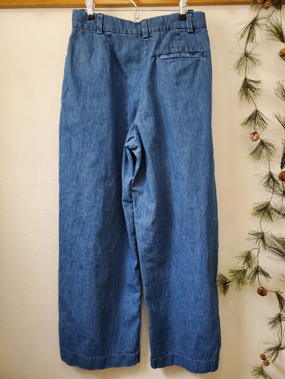 Old Navy Extra High-Rise Wide Leg Jeans Adjustable Waist SZ 8 - Picture 3 of 13